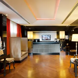Starhoteles Yerson Milán